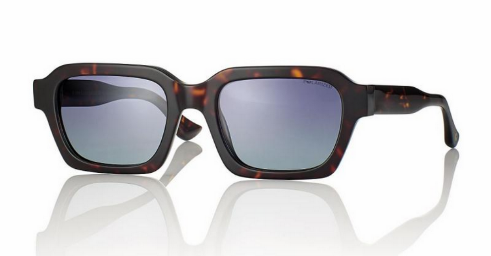 media.product.imagealternatetextformat