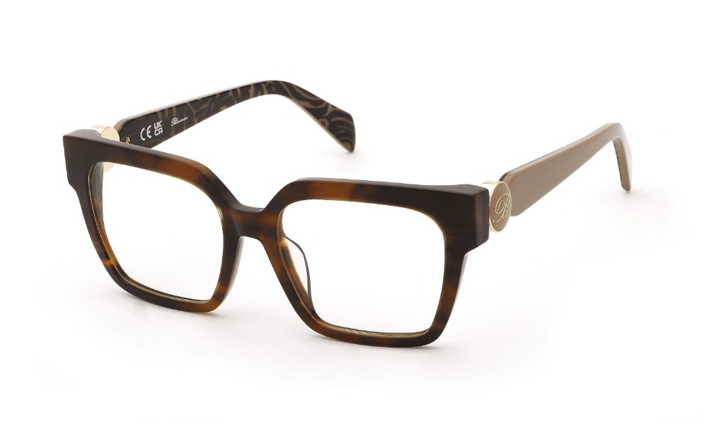 media.product.imagealternatetextformat