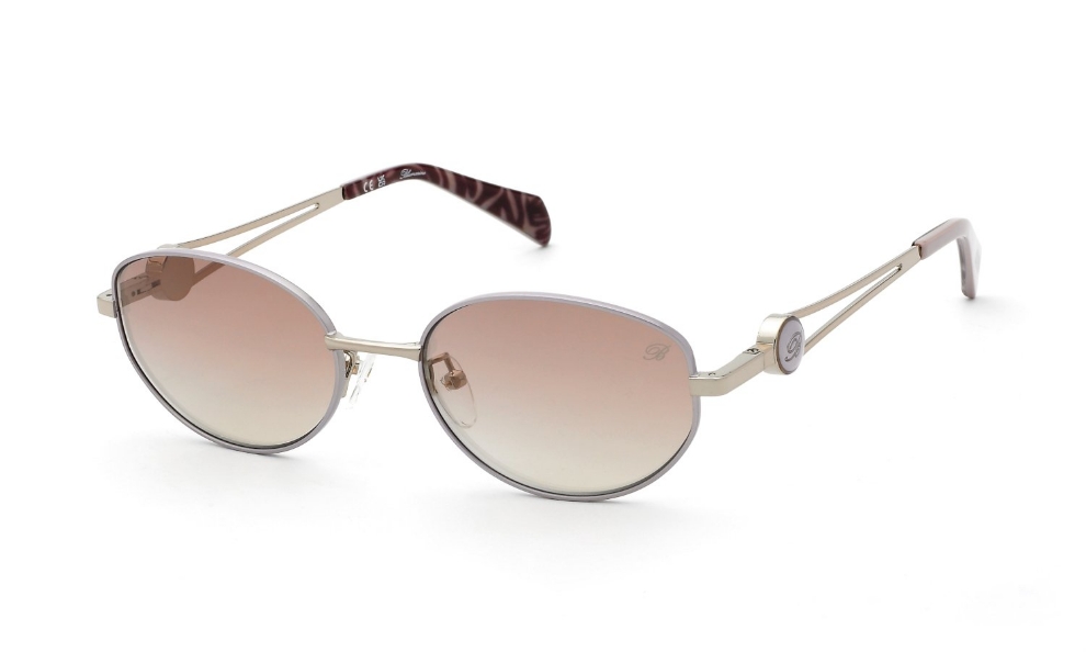 media.product.imagealternatetextformat